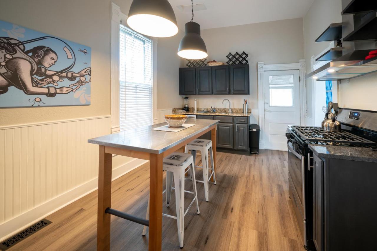 2360 Glenarm Place Holiday home